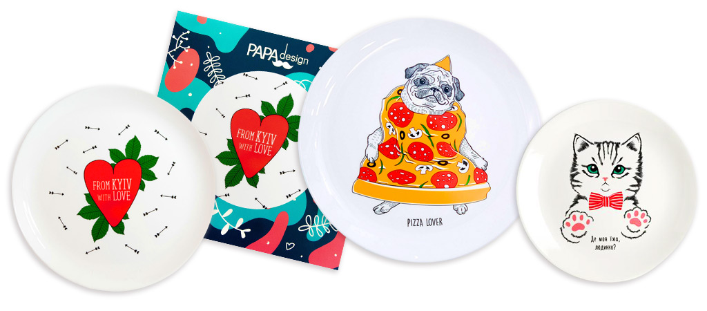 три столовые тарелки