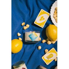 фото 1 - Свеча широкая Моє серце жовто-блакитного кольору 205 мл Turbota Candles