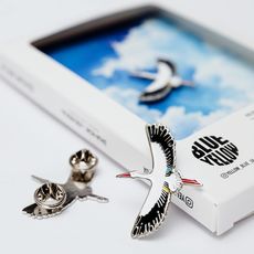 фото 1 - Значок "Лелека"  INSPIRED BY