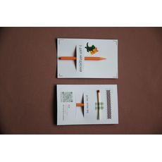 фото 1 - Дизайнерская открытка с натуральной свечкой З Днем народження! MAINсandle brand