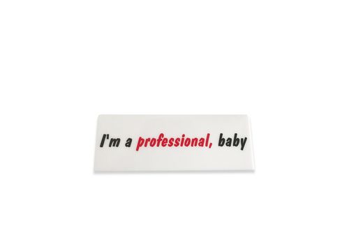 фото 1 - Настольная табличка Papadesign "I'm a professional, baby"  20Х7 см белая