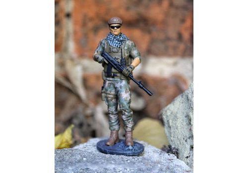 зображення 1 - Фігурка Військовий з АКМС металевий Sky Hobby