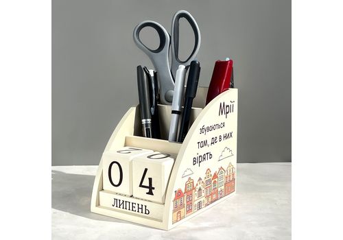 зображення 3 - Дерев'яний органайзер - вічний календар "Різнокольорові будиночки" Wood Posters