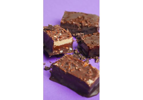 зображення 8 - Батончик у шоколадній глазурі "Peanut+caramel" Fizi