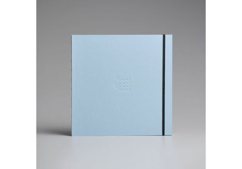 фото 1 - Скетчбук "Блакитний квадрат" Сумна вівця