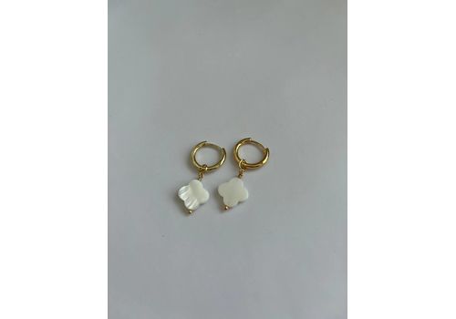 фото 1 - Сережки клевер с натуральным перламутром в золотом цвете Fayna jewelry