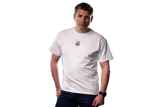 фото 1 - Oversize футболка Тризуб F16 с надписью Ukraine сзади, Молочная