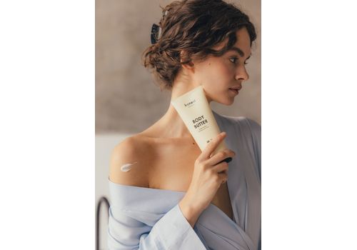 фото 2 - JAR 22 Body butter - Пмтательный баттер для тела smoked sugar, 200 мл honest products