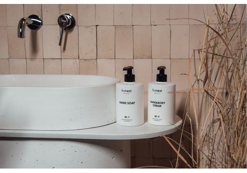 зображення 4 - JAR 11 Hand soap - Делікатне рідке мило з ароматом vetiver, 500 мл honest products