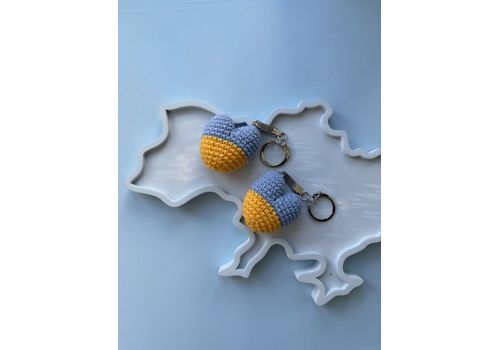 зображення 4 - Брелок Серденько України Toys Breeze