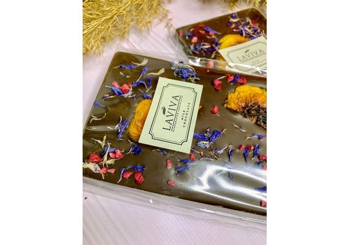 фото 2 - Шоколад Laviva Chocolates "Персик" молочный 56%, 100г